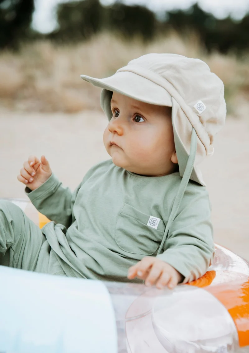 Wendbarer Sonnenhut UPF 50+ Olive Green/Sandy Beach