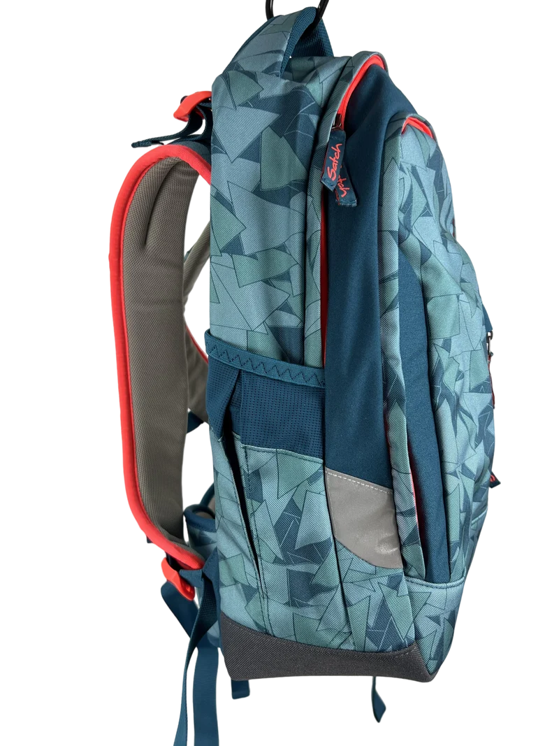 Satch Sleek Petrol Triangle Schulrucksack – Vorjahreskollektion