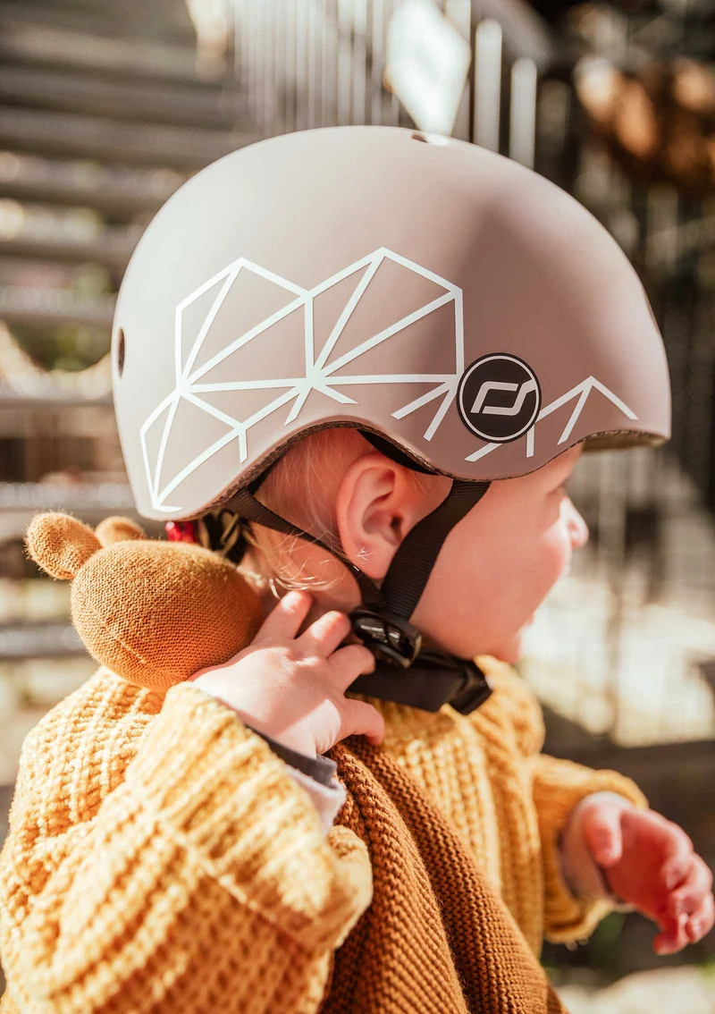 Helm 'Graphics' Brown Lines