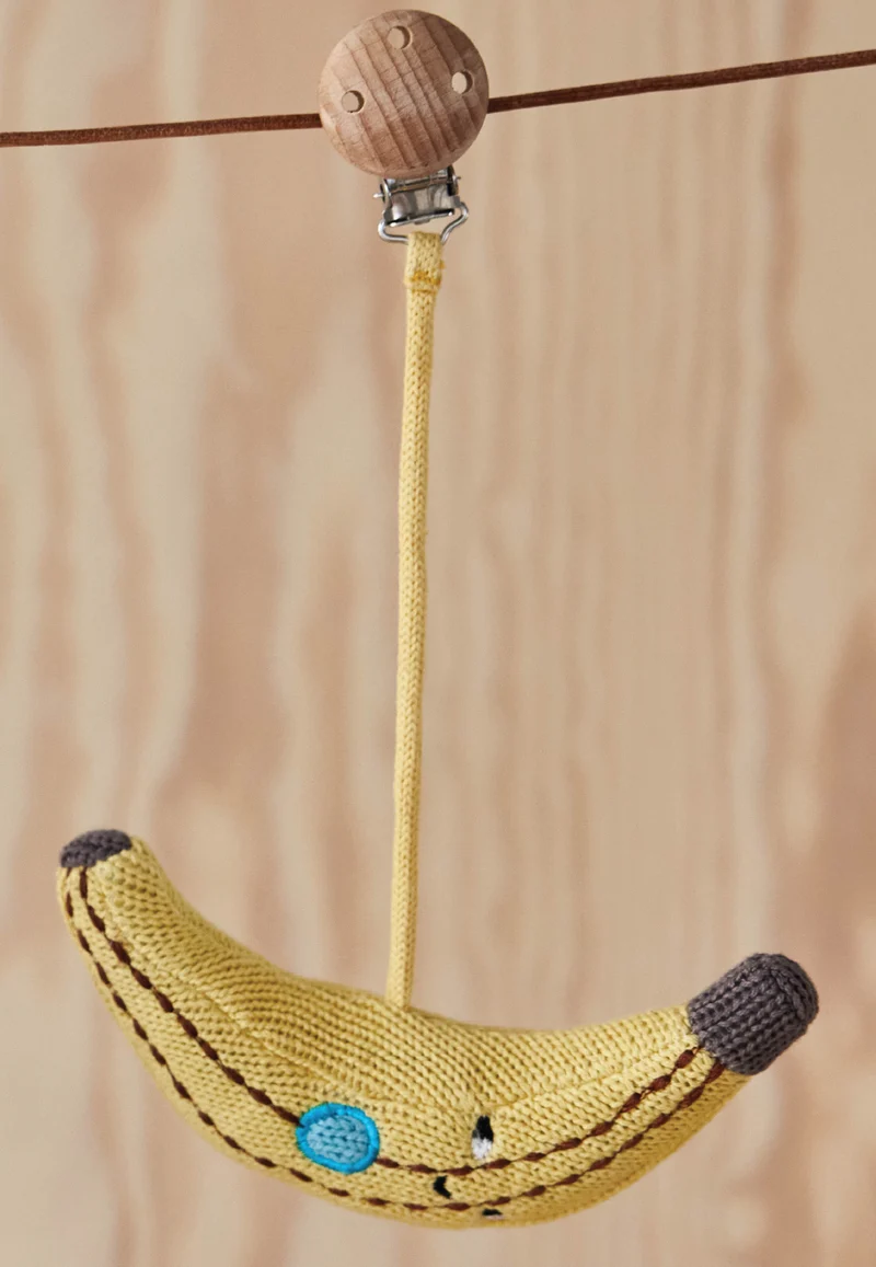 Oyoy Yummy Pram Toy Clip – Kinderwagenclip, Neu, Last Season günstiger bei Tildi