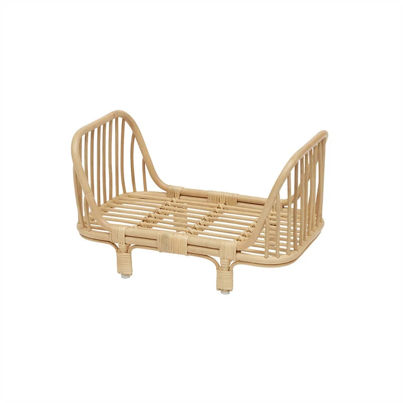 OYOY Nana Mini Puppenbett – Last Season (Rattan, Nature)