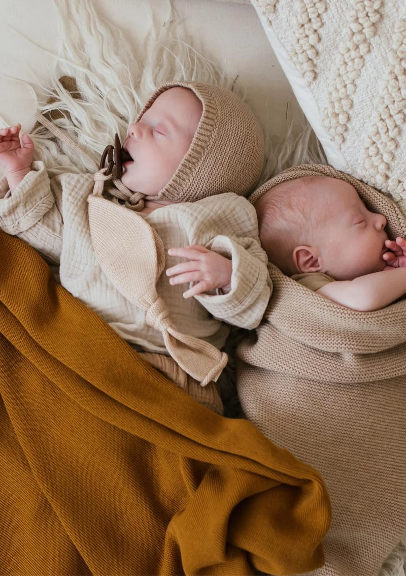 Merino Bonnet 'Dolly' Sand