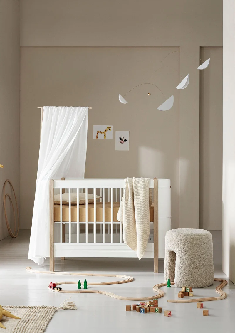 Babybett 'Wood Mini+' Weiß / Eiche 122-162 x 68 cm