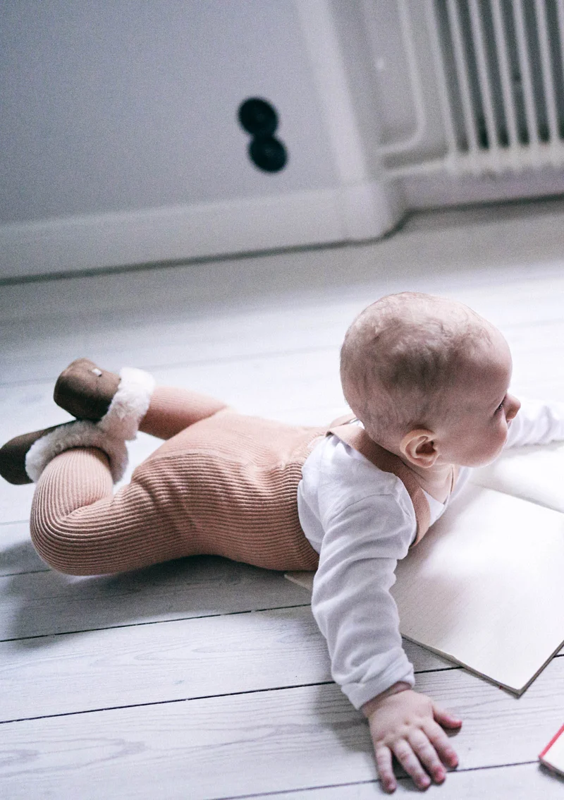 Strumpfhose mit Trägern mit Fuß light brown