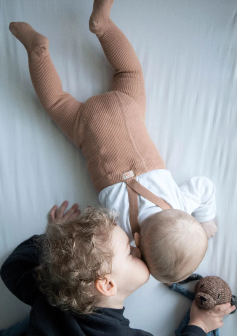 Strumpfhose mit Trägern mit Fuß light brown