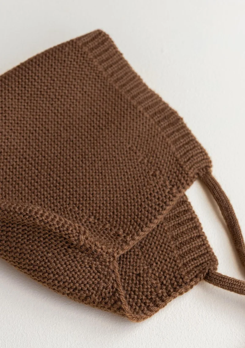 Merino Bonnet 'Dolly' Chocolate