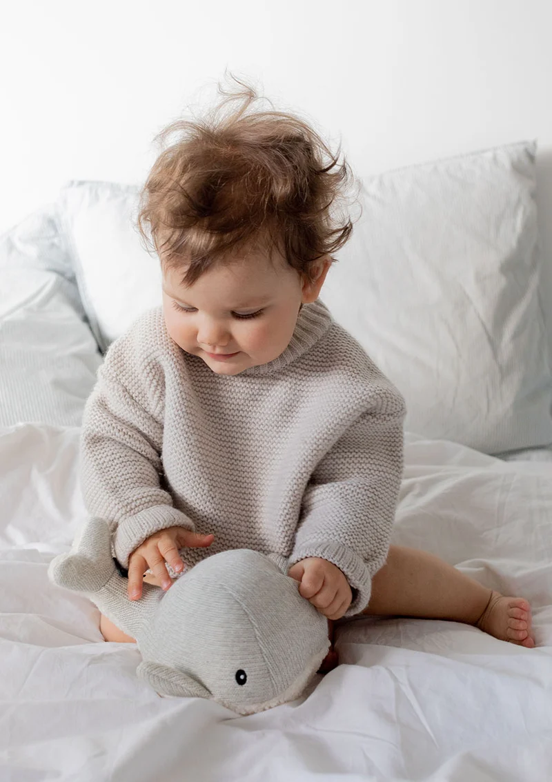 Kuscheltier mit Spieluhr 'Moby' Grey