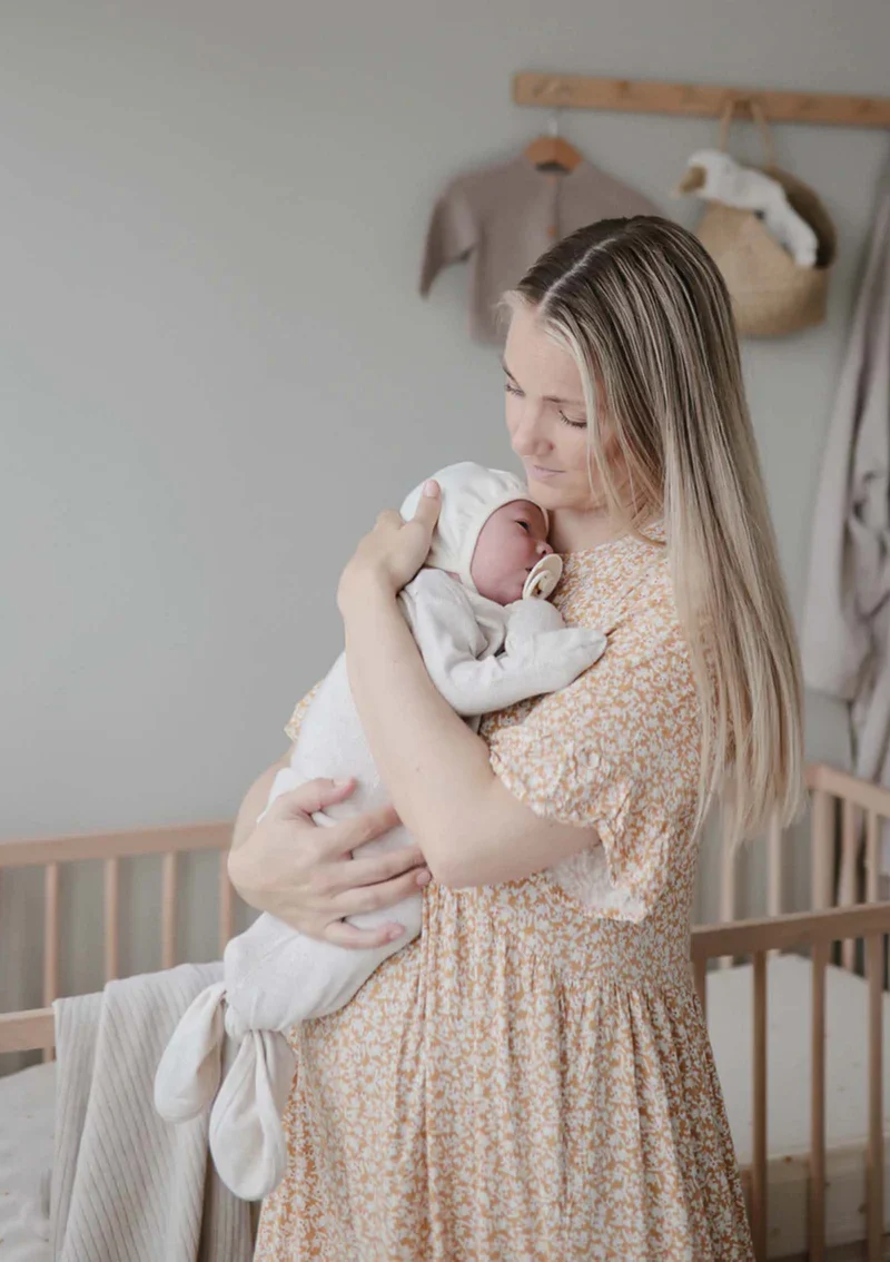 geknotetes Babykleid Beige mélange