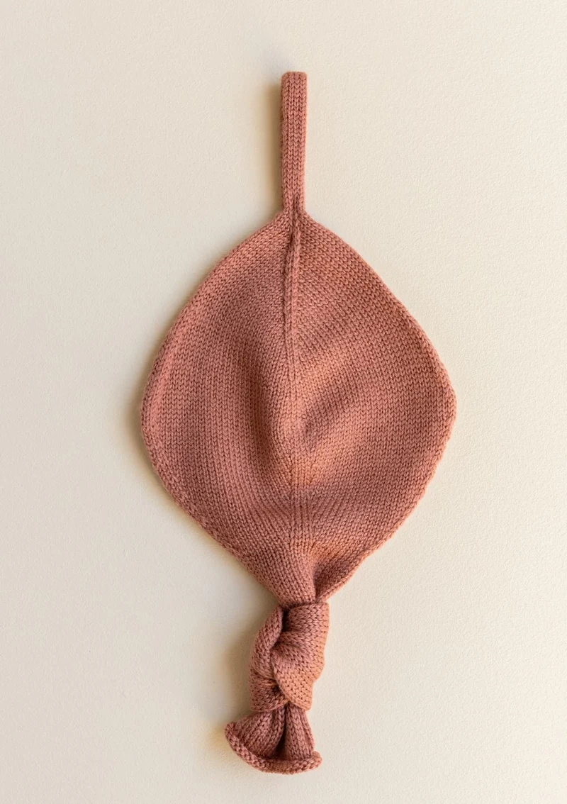 Merino Strick-Schnullertuch 'Titi Comforter' brick