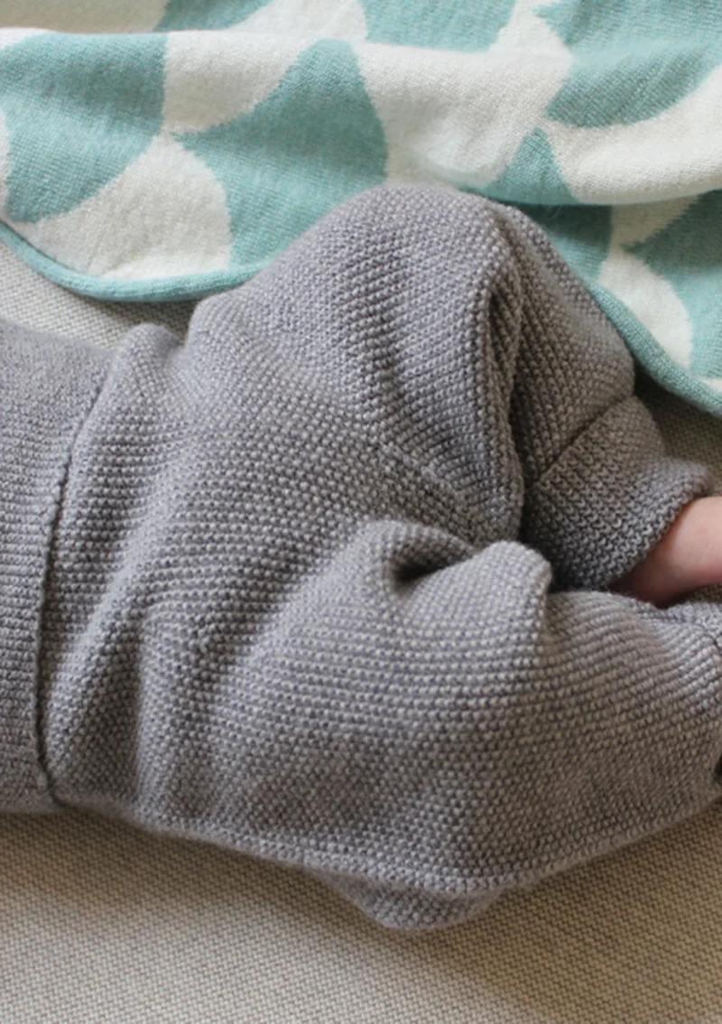 Merino Babyhose Reiskornoptik Stein