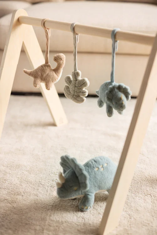 Kuscheliges Dinosaurier-Kuscheltier "Roarsome" von Jollein