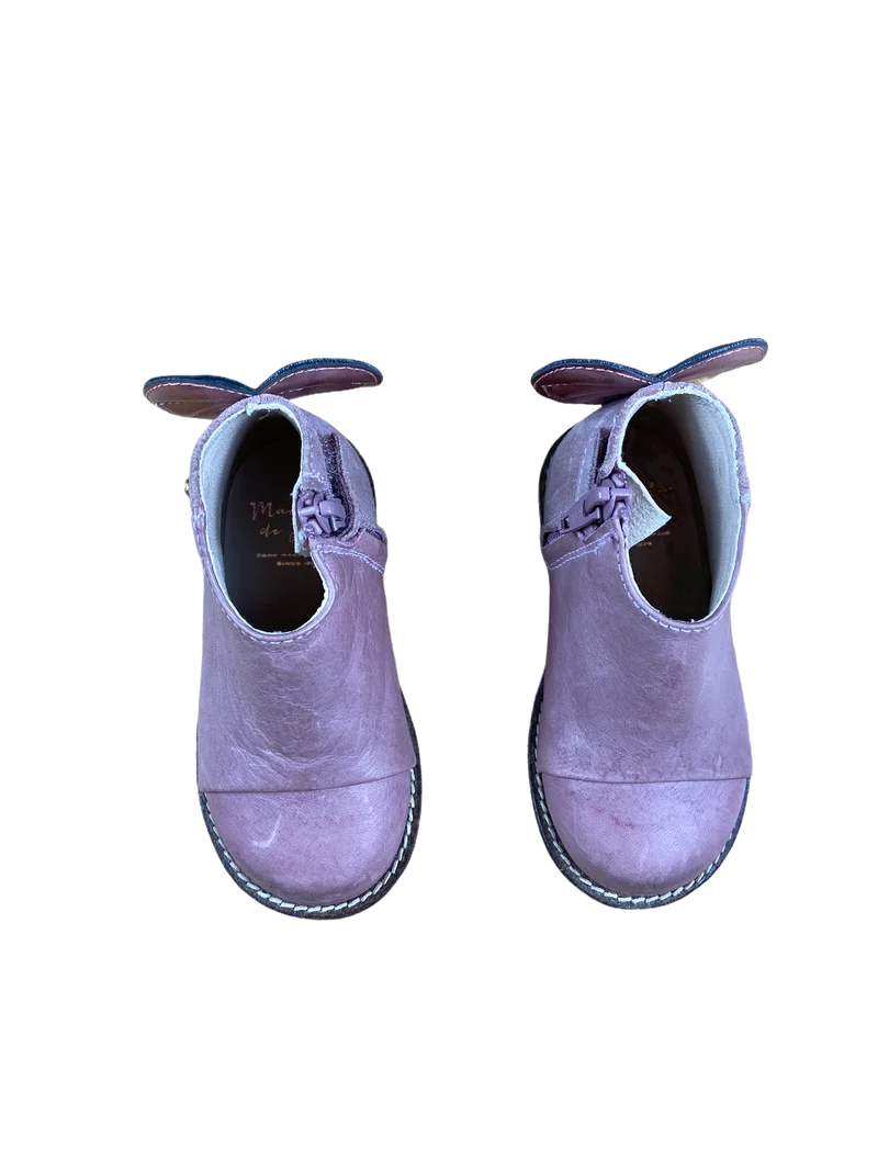 Manuela de JuanBoots 22