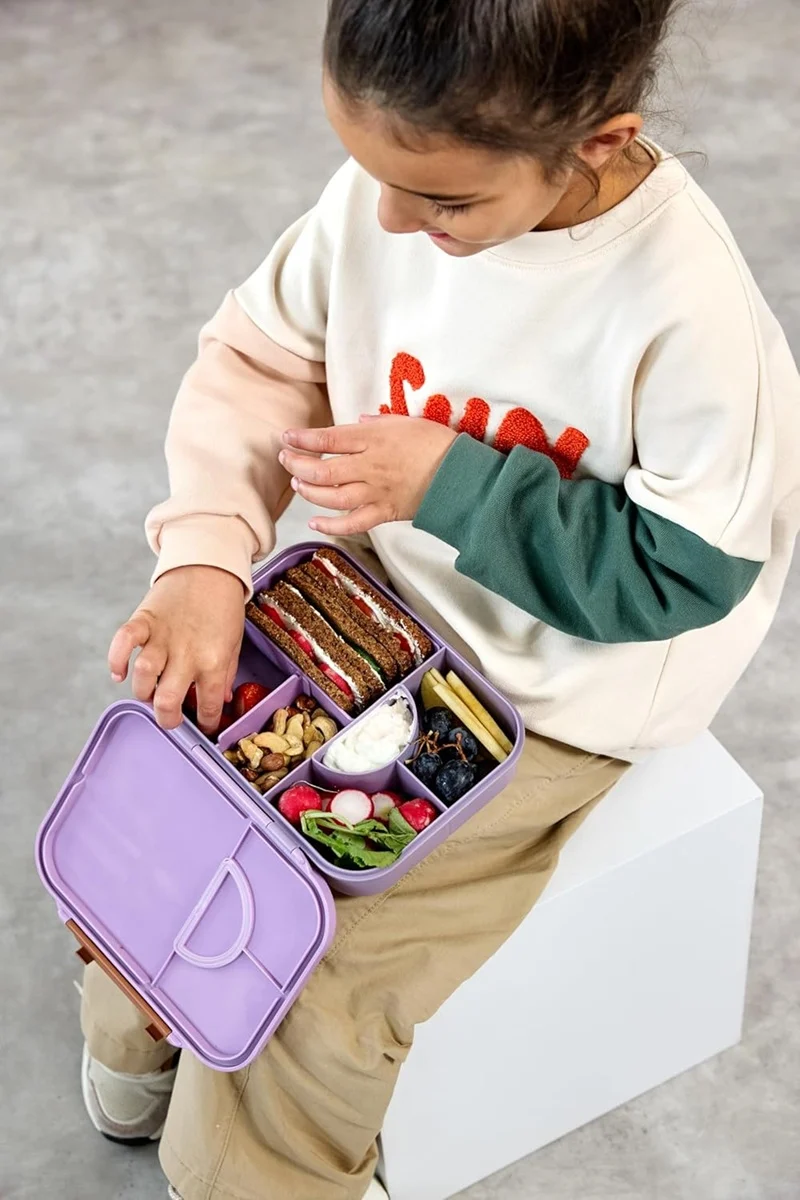 LASSIG Bento śniadaniówka z wyjmowanymi przegrodami 17x21 cm MAŁE SERCE