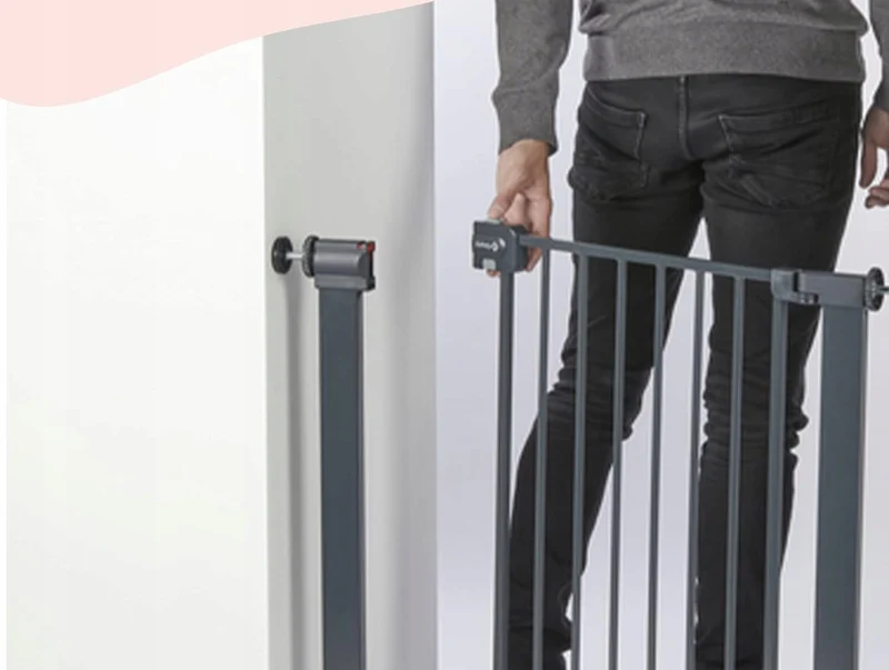 SAFETY 1ST SecureTech Metal bramka schodowa bezprogowa 73-80cm