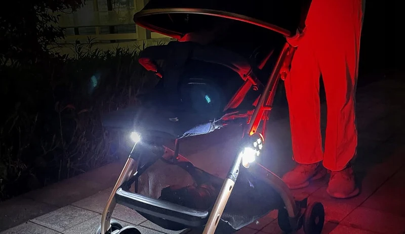 AMTEKER wodoodporne lampki oświetlające do wózka 8 cm 2 sztuki
