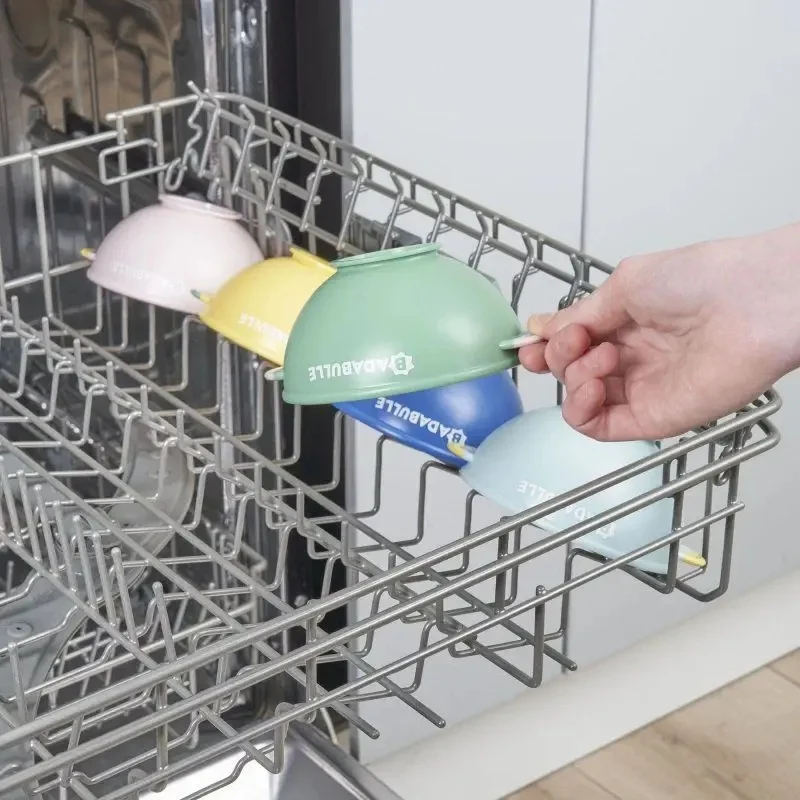 BADABULLE zestaw miseczek z przyssawką i pokrywkami x5 + łyżeczki x3