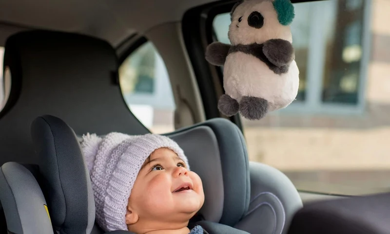 TOMMEE TIPPEE PipPanda zawieszka do wózka z pozytywką i lampką 12 cm